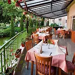 Hotel Ljuljak