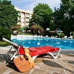 Hotell Ljuljak 3*