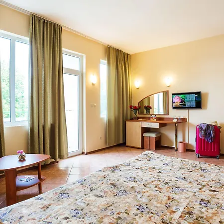 Ljuljak Hotel 3*