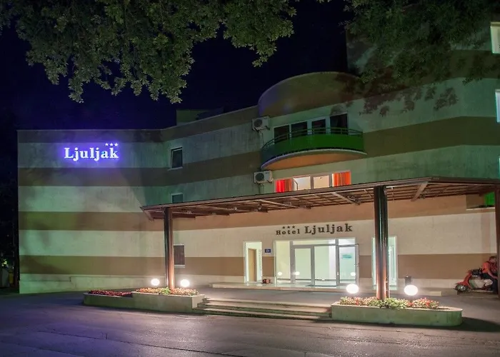 Ljuljak 3* Złote Piaski