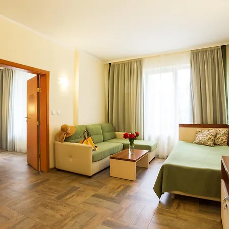 Ljuljak Hotel 3*