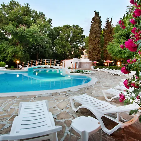 Ljuljak Hotel