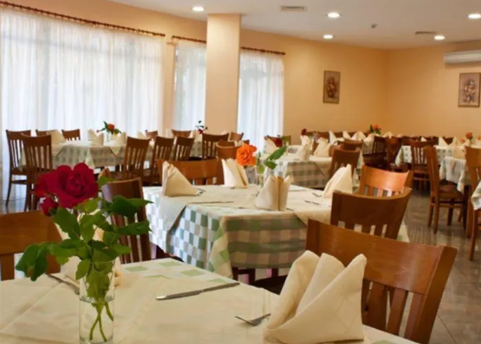 Ljuljak ゴールデンサンド